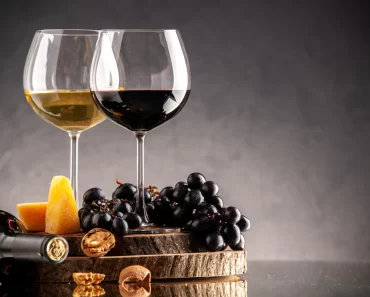 Descubra as características únicas das principais uvas e regiões produtoras de vinho ao redor do mundo.